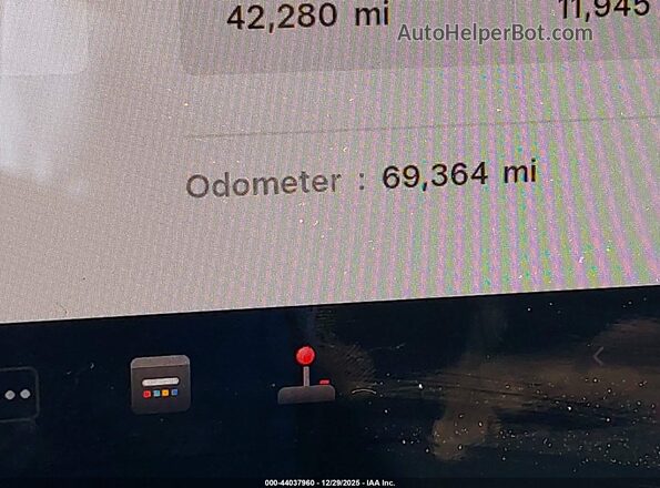 7SAYGDEE6NF410081 2022 TESLA MODEL Y Белый 