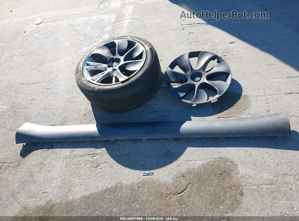 7SAYGDEE6NF410081 2022 TESLA MODEL Y Белый Вид панели приборов