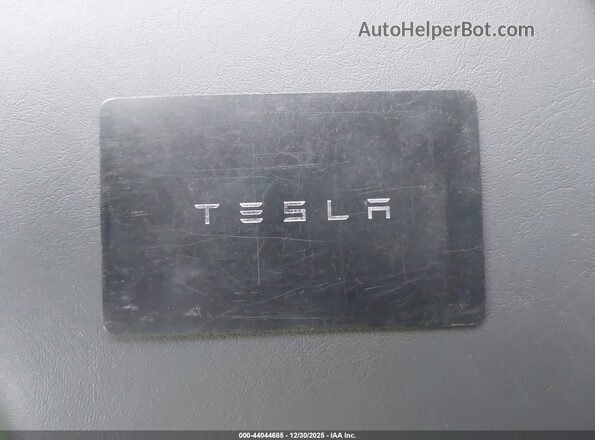 7SAYGDEE7PF853679 2023 TESLA MODEL Y Black წინა პანელის ხედი