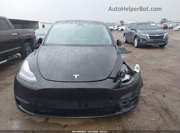 7SAYGDEE7PF853679 2023 TESLA MODEL Y Black ხელსაწყოთა პანელის ხედი