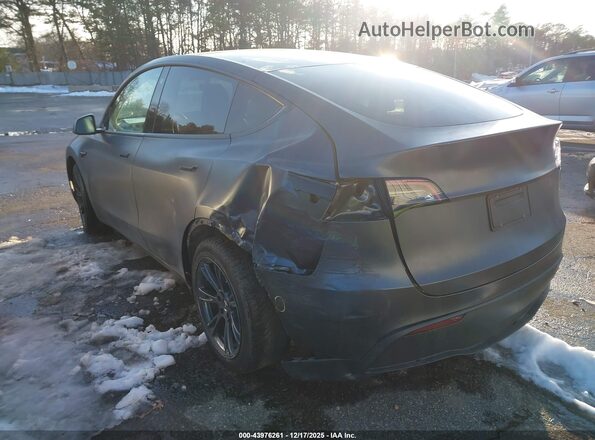 7SAYGDEE8NF308605 2022 TESLA MODEL Y Серый 