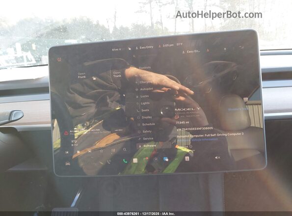 7SAYGDEE8NF308605 2022 TESLA MODEL Y Серый 