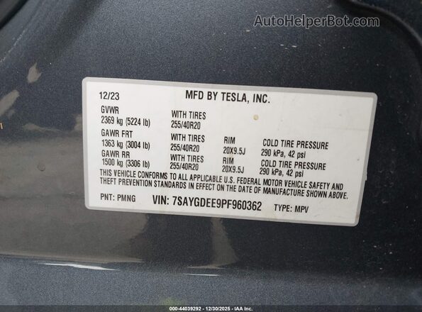 7SAYGDEE9PF960362 2023 TESLA MODEL Y Gray Widok komory silnika