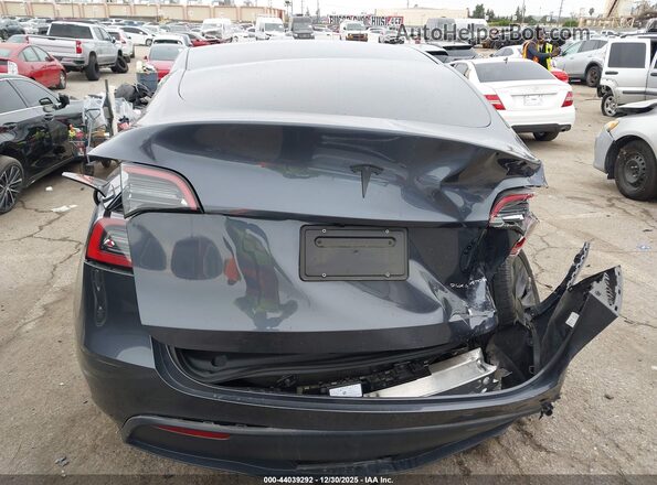 7SAYGDEE9PF960362 2023 TESLA MODEL Y Gray 