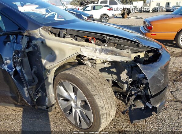 7SAYGDEEXRA247003 2024 TESLA MODEL Y Gray წინა ხედი