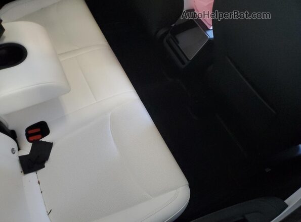 7SAYGDEEXTA496800 2026 TESLA MODEL Gray Rear seats view
