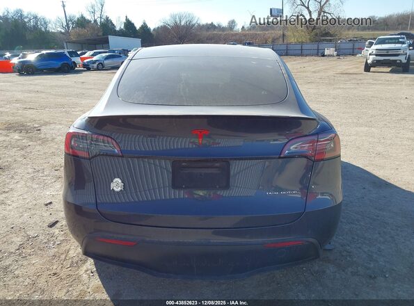 7SAYGDEF3NF382829 2022 TESLA MODEL Y Gray 