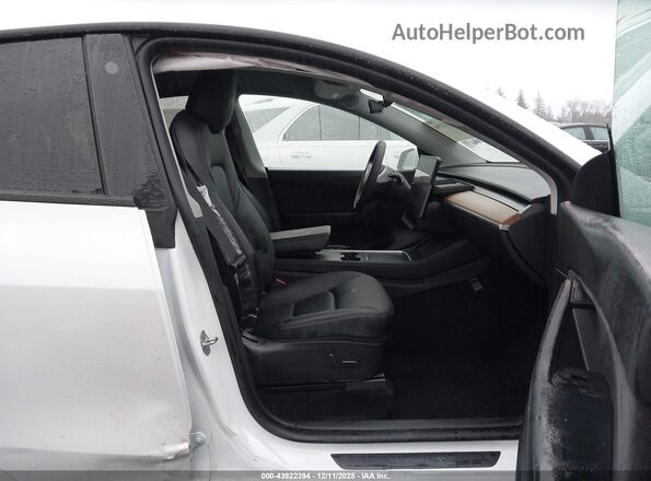 7SAYGDEF3NF495518 2022 TESLA MODEL Y White 