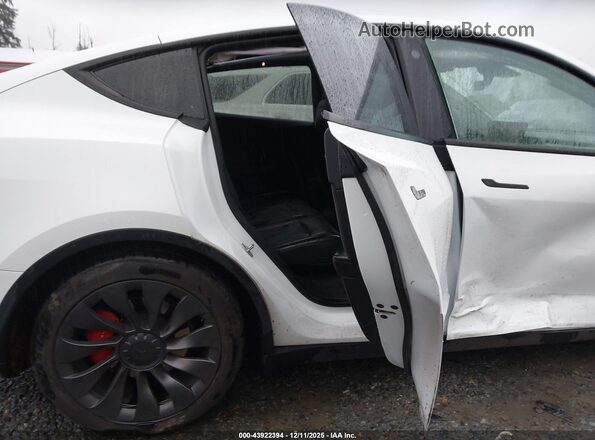 7SAYGDEF3NF495518 2022 TESLA MODEL Y White Widok naklejki z numerem VIN