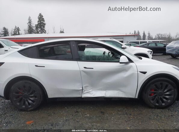 7SAYGDEF3NF495518 2022 TESLA MODEL Y White Widok z przodu
