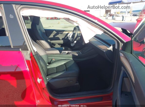 7SAYGDEF4RF162153 2024 TESLA MODEL Y Red Սալոնի դիմացի տեսք
