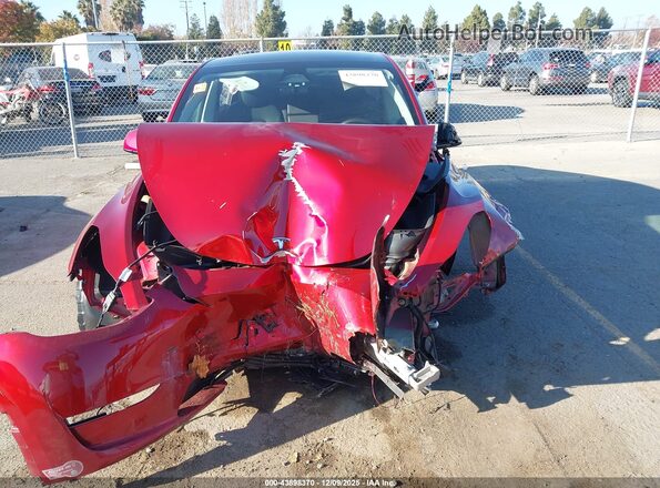 7SAYGDEF4RF162153 2024 TESLA MODEL Y Red Դիմացի տեսք