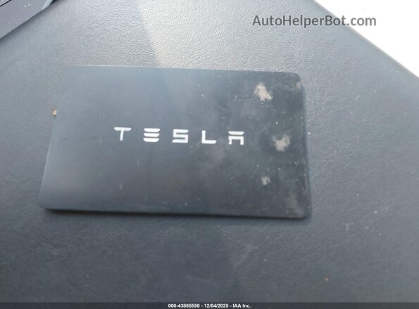 7SAYGDEF5NF377146 2022 TESLA MODEL Y Red Вид панелі приладів