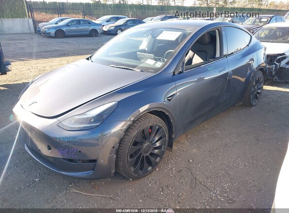 7SAYGDEF5NF500654 2022 TESLA MODEL Y Gray Przód lewy