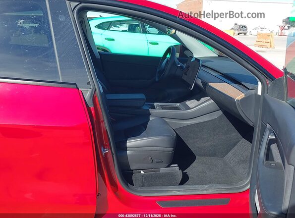 7SAYGDEF6NF466420 2022 TESLA MODEL Y Red Vista interior delantera