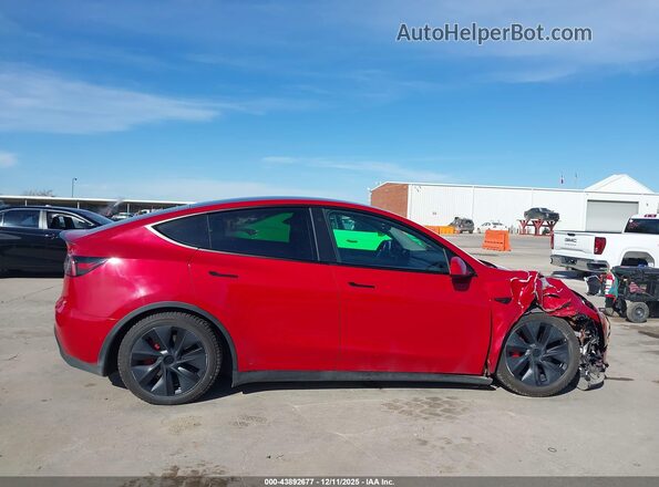 7SAYGDEF6NF466420 2022 TESLA MODEL Y Red Vista interior de 360 grados