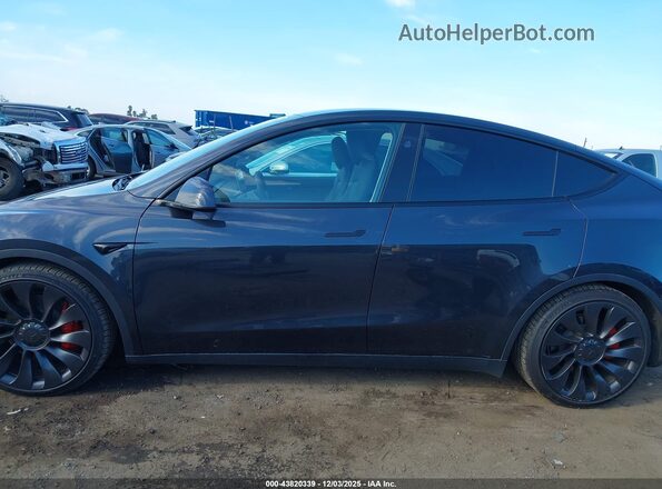 7SAYGDEF8RF022204 2024 TESLA MODEL Y Gray 