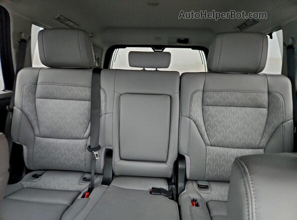 7SVAAABA0PX010449 2023 TOYOTA SEQUOIA Charcoal უკანა სავარძლების ხედი