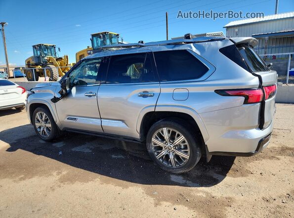 7SVAAABA1PX014834 2023 TOYOTA SEQUOIA Silver Trasero izquierdo