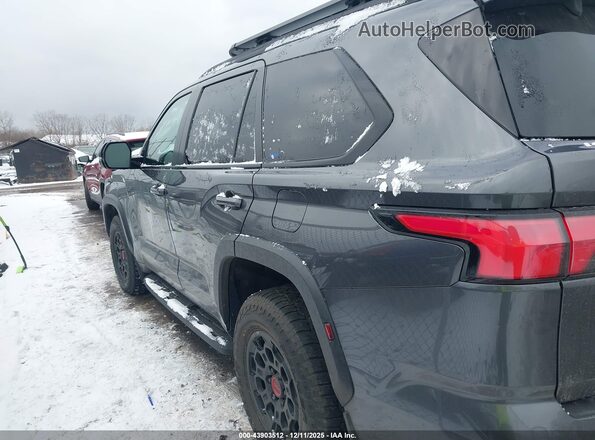7SVAAABA1TX075093 2026 TOYOTA SEQUOIA Gray 