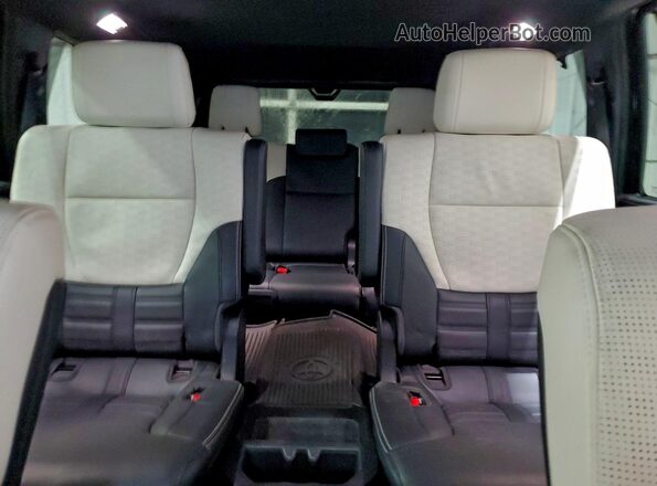 7SVAAABA2RX044590 2024 TOYOTA SEQUOIA Black 