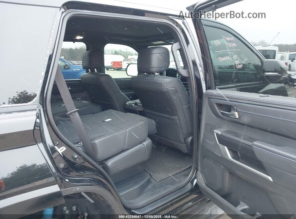 7SVAAABA2RX046288 2024 TOYOTA SEQUOIA Black Widok naklejki z numerem VIN