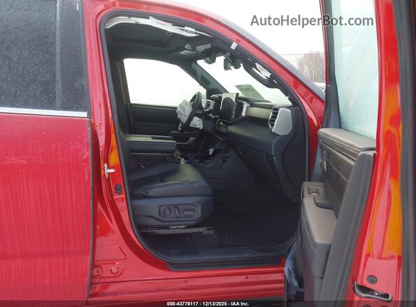 7SVAAABA2SX050492 2025 TOYOTA SEQUOIA Red Вид салону спереду