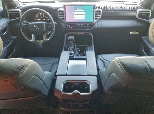 7SVAAABA3SX063607 2025 TOYOTA SEQUOIA Gray წინა პანელის ხედი
