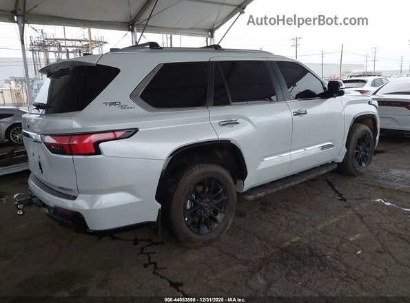 7SVAAABA3SX070217 2025 TOYOTA SEQUOIA White Հետևի աջ