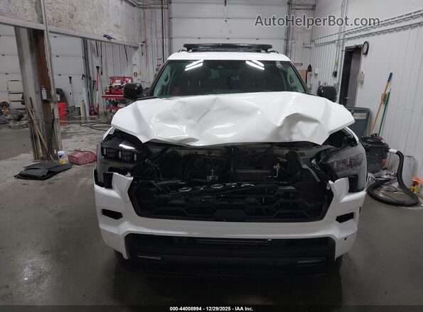 7SVAAABAXPX014119 2023 TOYOTA SEQUOIA White Rear interior view