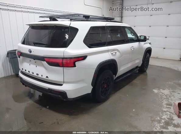 7SVAAABAXPX014119 2023 TOYOTA SEQUOIA White Rear right