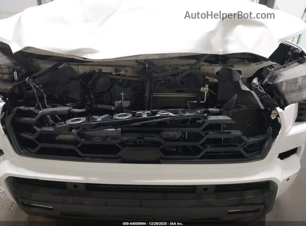7SVAAABAXPX014119 2023 TOYOTA SEQUOIA White Front view