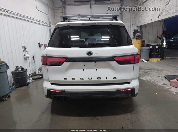 7SVAAABAXPX014119 2023 TOYOTA SEQUOIA White 