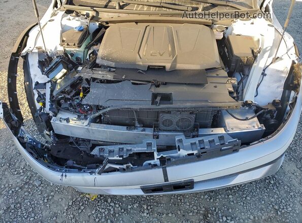 7YAKN4DA0SY031881 2025 HYUNDAI IONIQ White Vista del compartimento del motor