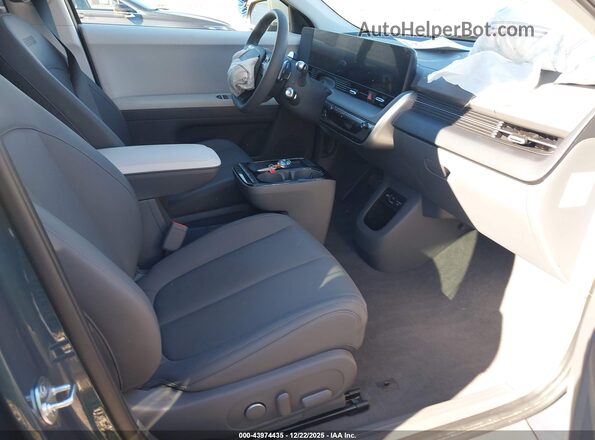 7YAKNDDC2TY040987 2026 HYUNDAI IONIQ 5 Teal Вид салону спереду