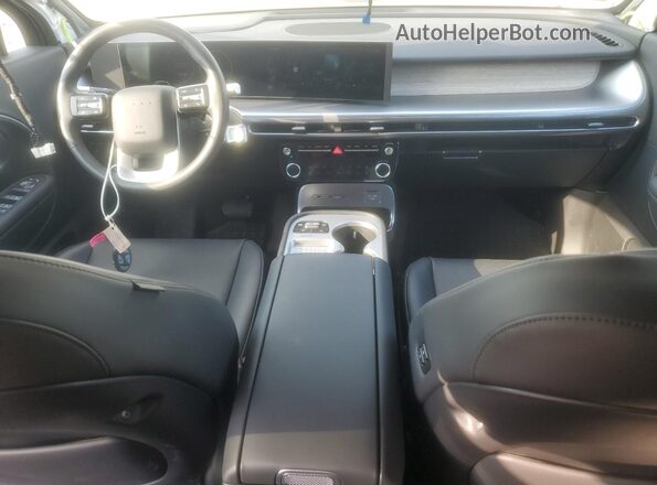 7YAMUFS38TY001766 2026 HYUNDAI IONIQ Белый Вид панели приборов