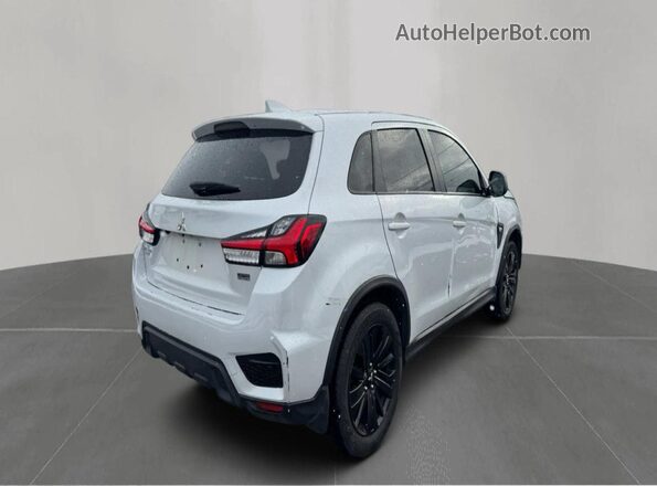 JA4APUAU6NU021650 2022 MITSUBISHI OUTLANDER White 