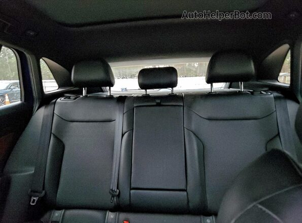 WVGTMPE29NP046554 2022 VOLKSWAGEN ID.4 Blue Widok wnętrza z tyłu