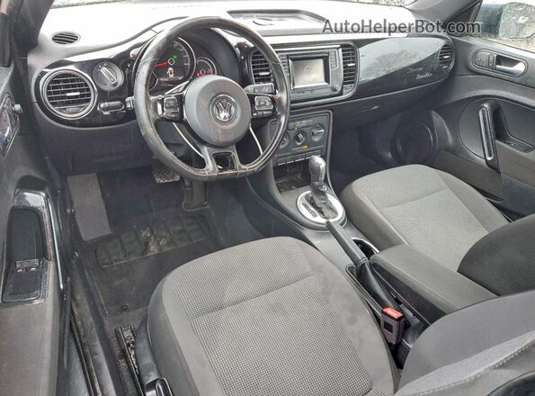 3VWFD7AT3KM706621 2019 VOLKSWAGEN BEETLE Silver Instrument cluster view