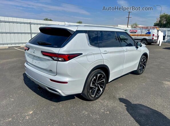 JA4J4VA81NZ091481 2022 MITSUBISHI OUTLANDER Белый Вид спереди