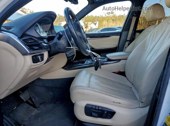 5UXKT0C56J0W02151 2018 BMW X5 White 