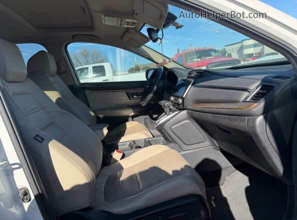 2HKRW1H84JH507445 2018 HONDA CRV White 