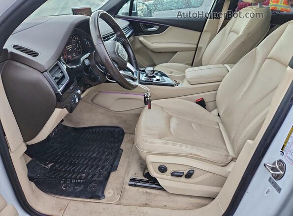 WA1VAAF77JD030940 2018 AUDI Q7 White 