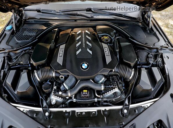 WBABC4C50KBU95741 2019 BMW M8 Черный Вид салона спереди