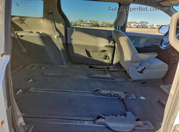 5TDZZ3DC7LS038037 2020 TOYOTA SIENNA White Widok komory silnika