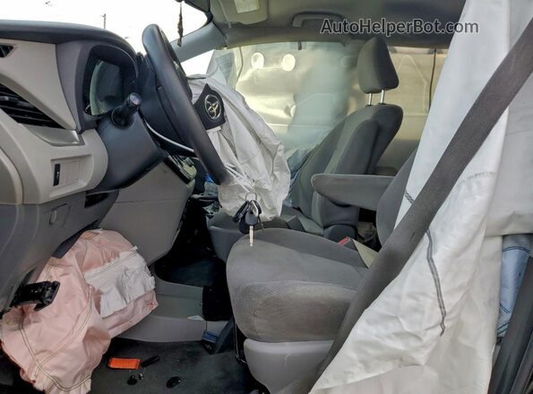 5TDZZ3DC0LS087449 2020 TOYOTA SIENNA Черный Вид панели приборов
