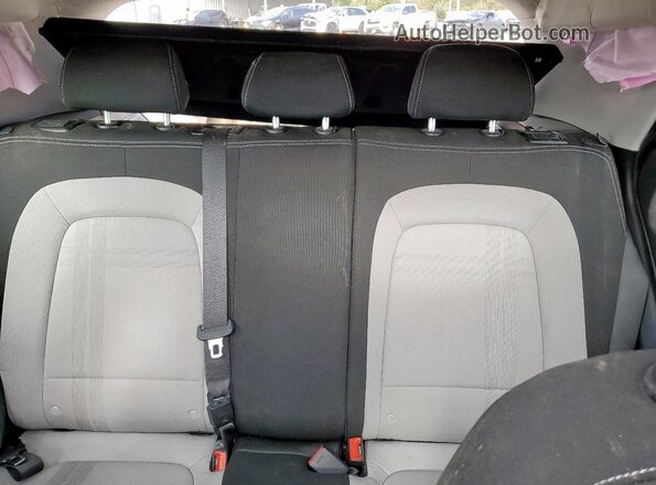 KMHRC8A31PU212779 2023 HYUNDAI VENUE Белый Вид задней части салона