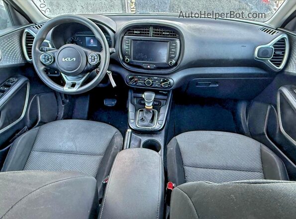 KNDJ23AU8N7826787 2022 KIA SOUL Серый Вид задних сидений