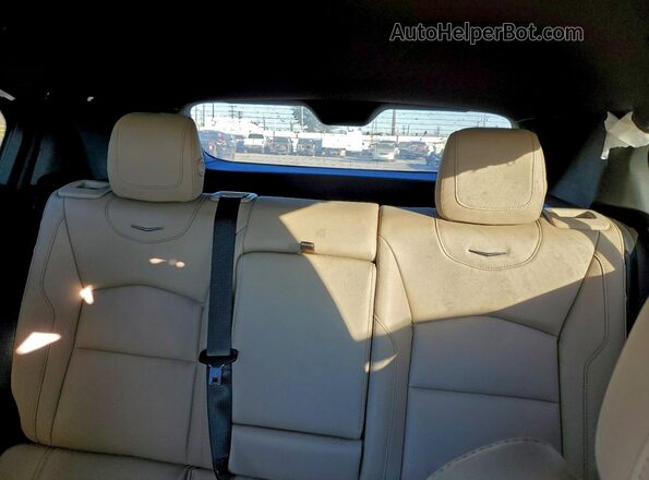 1GYAZAR45RF244379 2024 CADILLAC XT4 Серебряный 