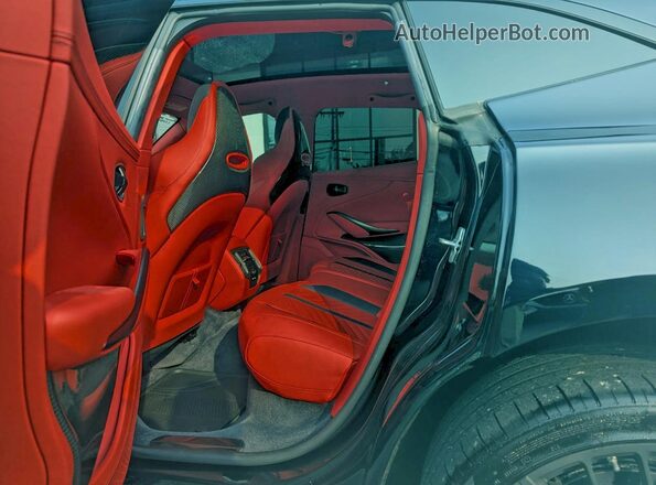 SD7VUJBWXPTV06039 2023 ASTON MARTIN DBX Black 360 interior view